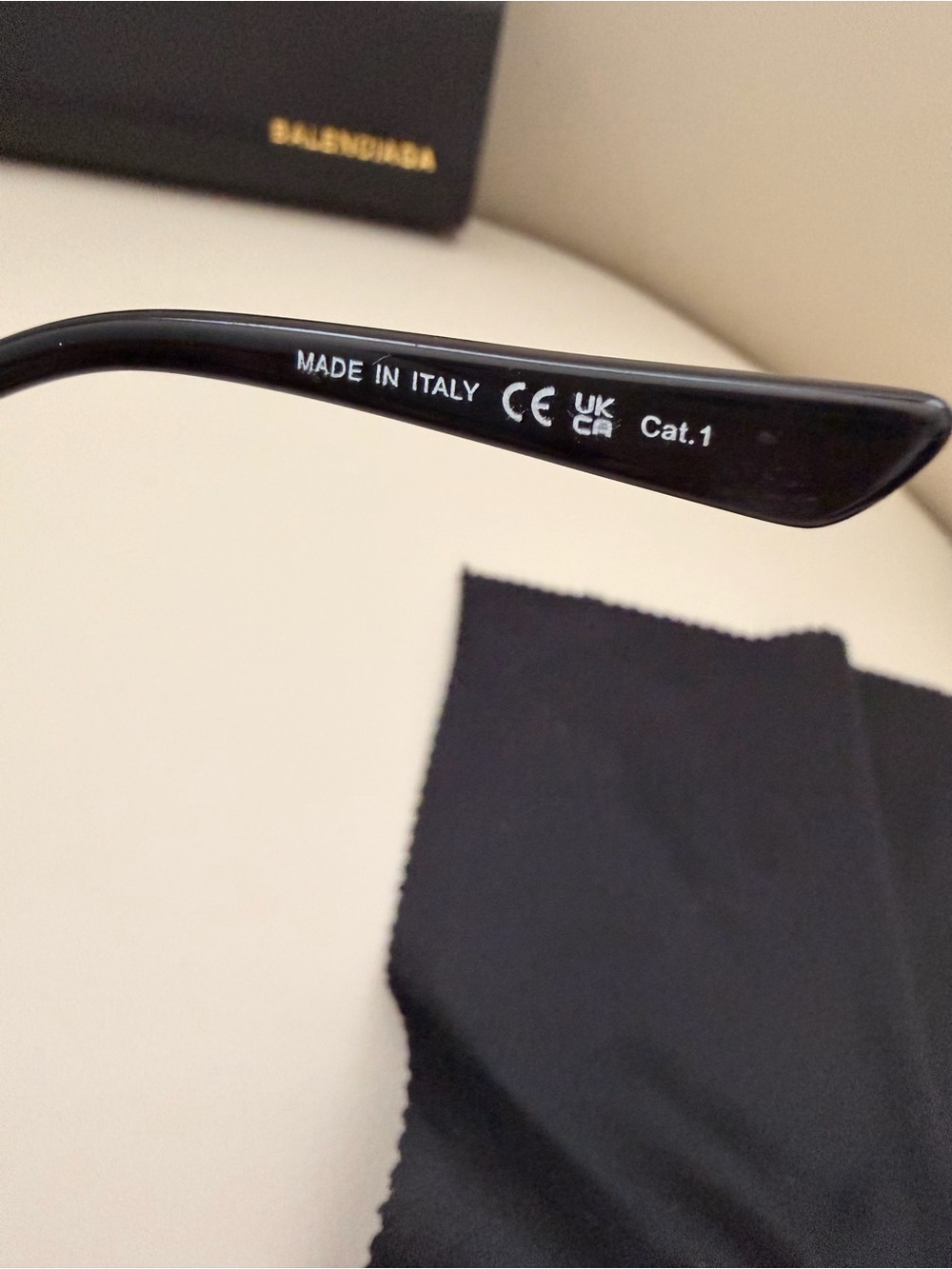 Balenciaga Black Metal Aviator-Style Sunglasses with Gradient Lenses - Picture 5 of 6